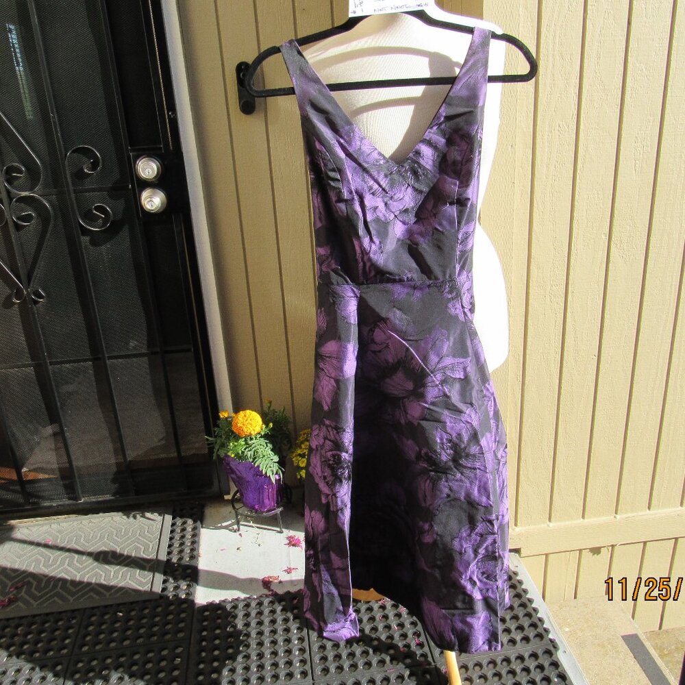 #496  WOMAN'S PURPLE FLORAL FULL SKIRT DRESS BY PHASE EIGHT  (SIZE 4US /8UK)